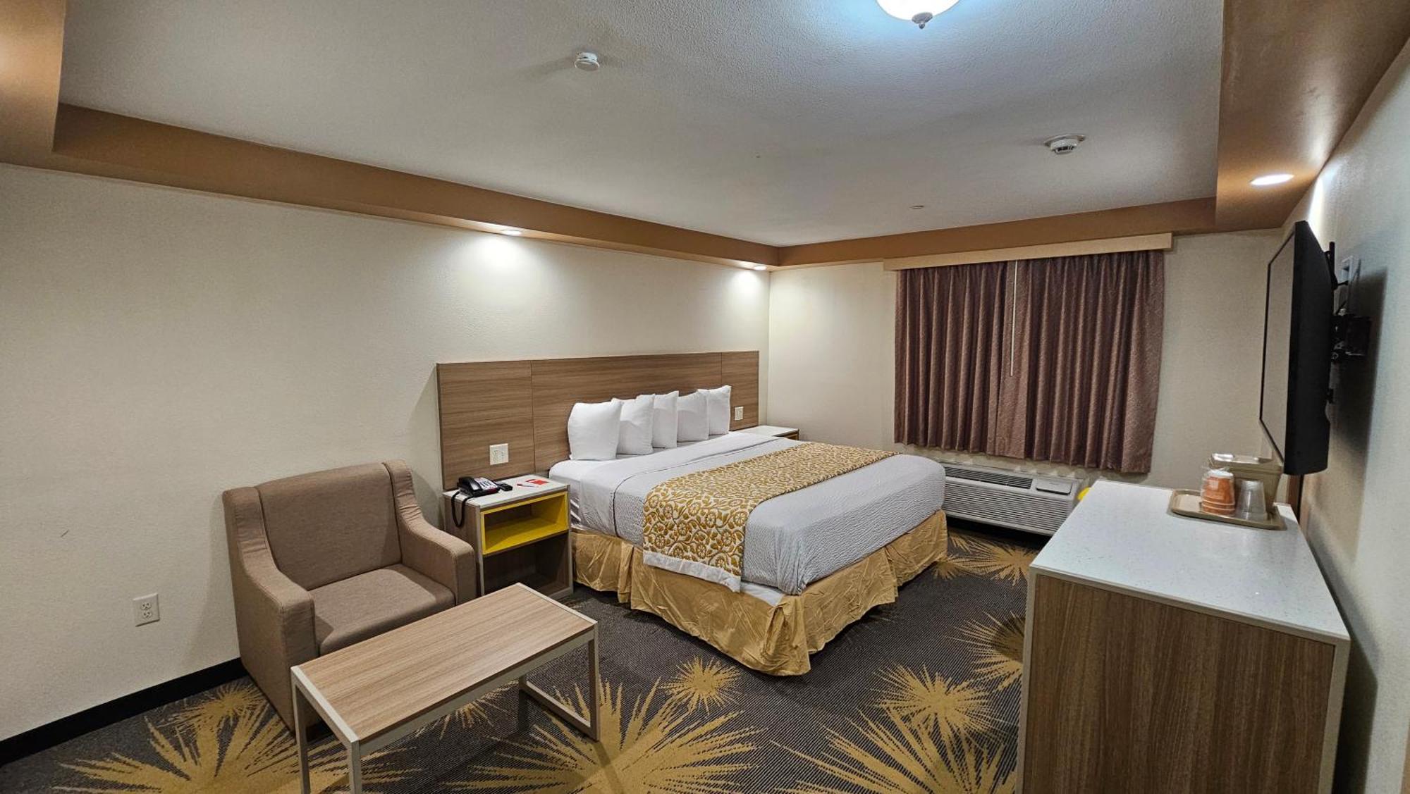 Econo Lodge Woodbridge Iselin Eksteriør billede