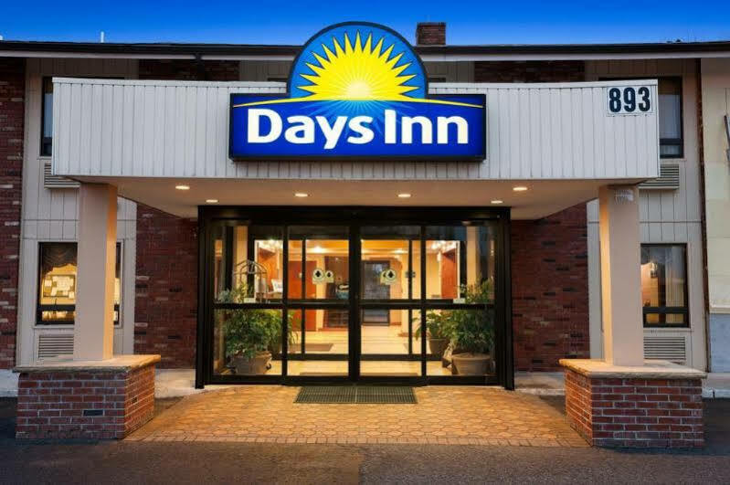 Econo Lodge Woodbridge Iselin Eksteriør billede